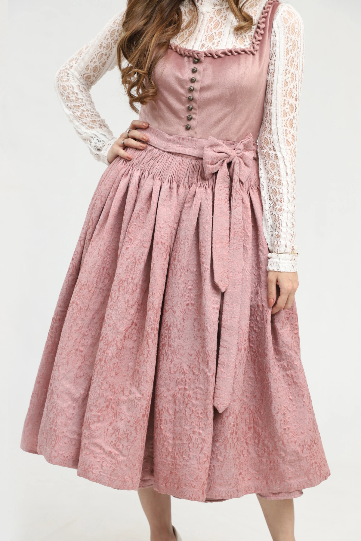 Lovely Light Purple Dirndl Timeless Bavarian Elegance - Image 3