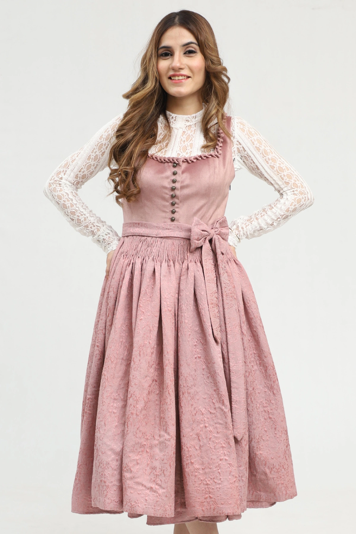 Lovely Light Purple Dirndl Timeless Bavarian Elegance - Image 5