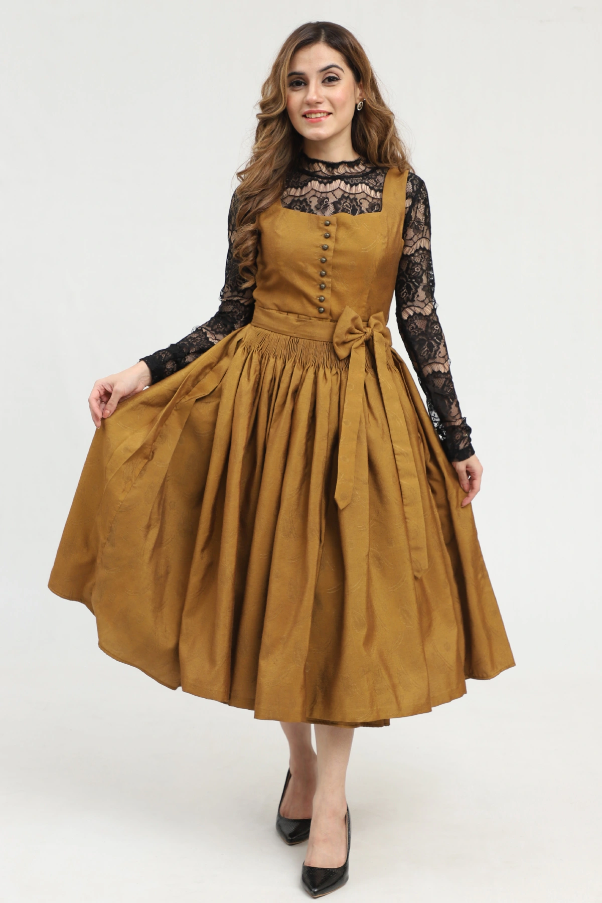 Classic Brown Dirndl Authentic Bavarian Wear - Image 4