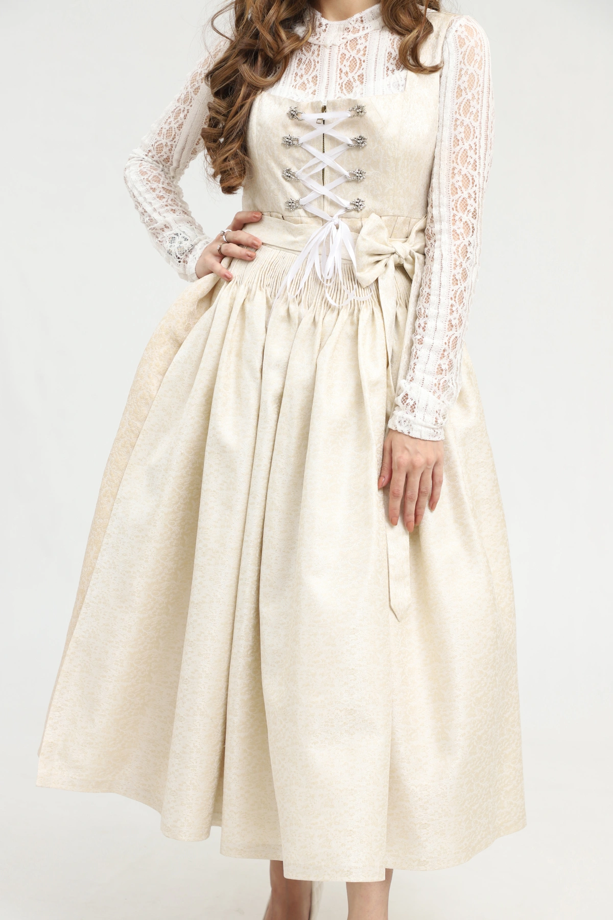 Elegant Off White Dirndl Pure and Traditional Bavarian Attire - Image 3