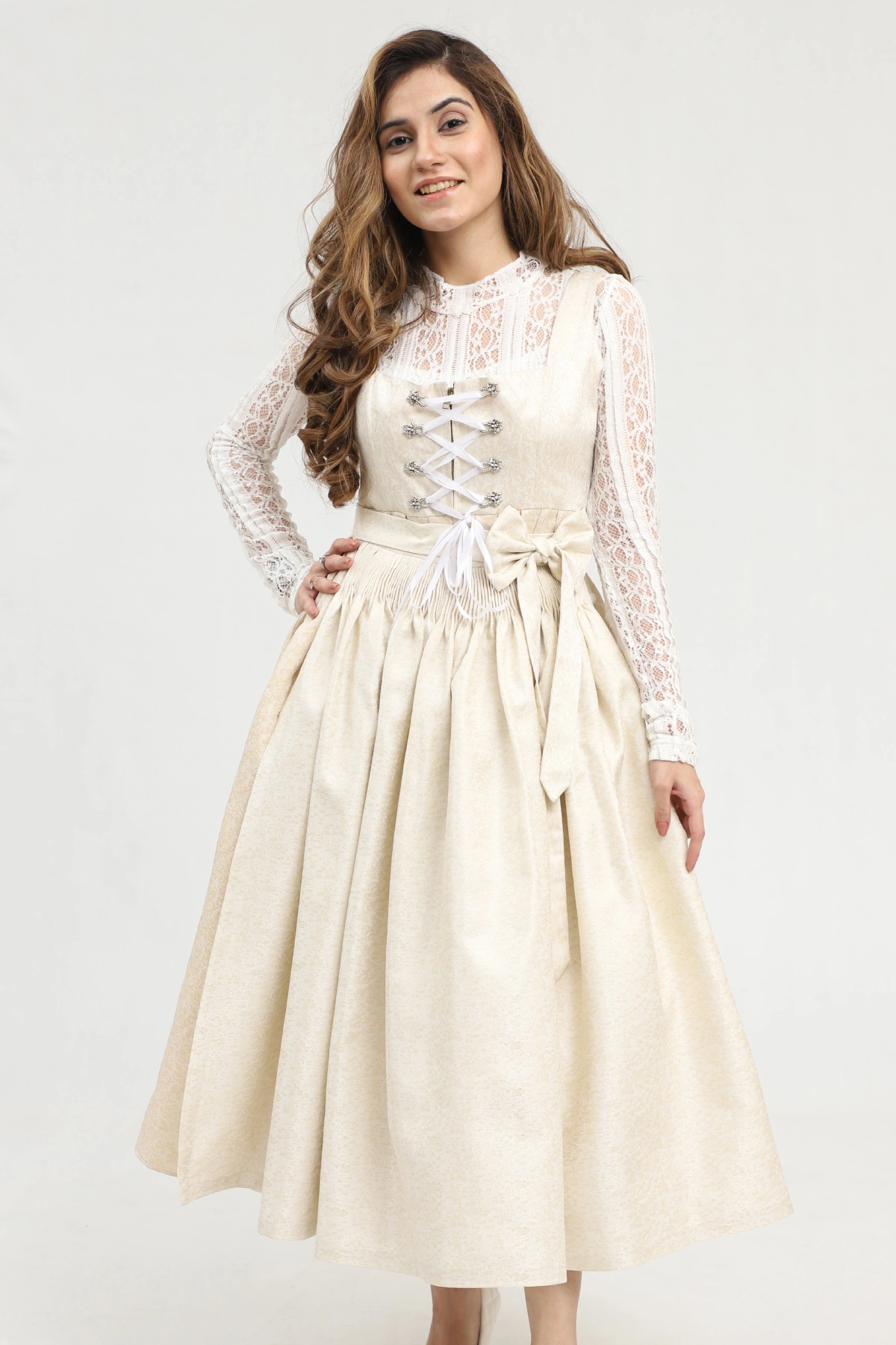 Elegant Off White Dirndl Pure and Traditional Bavarian Attire - Image 5