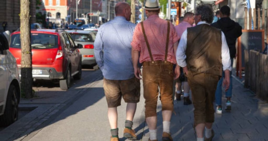 buy lederhosen